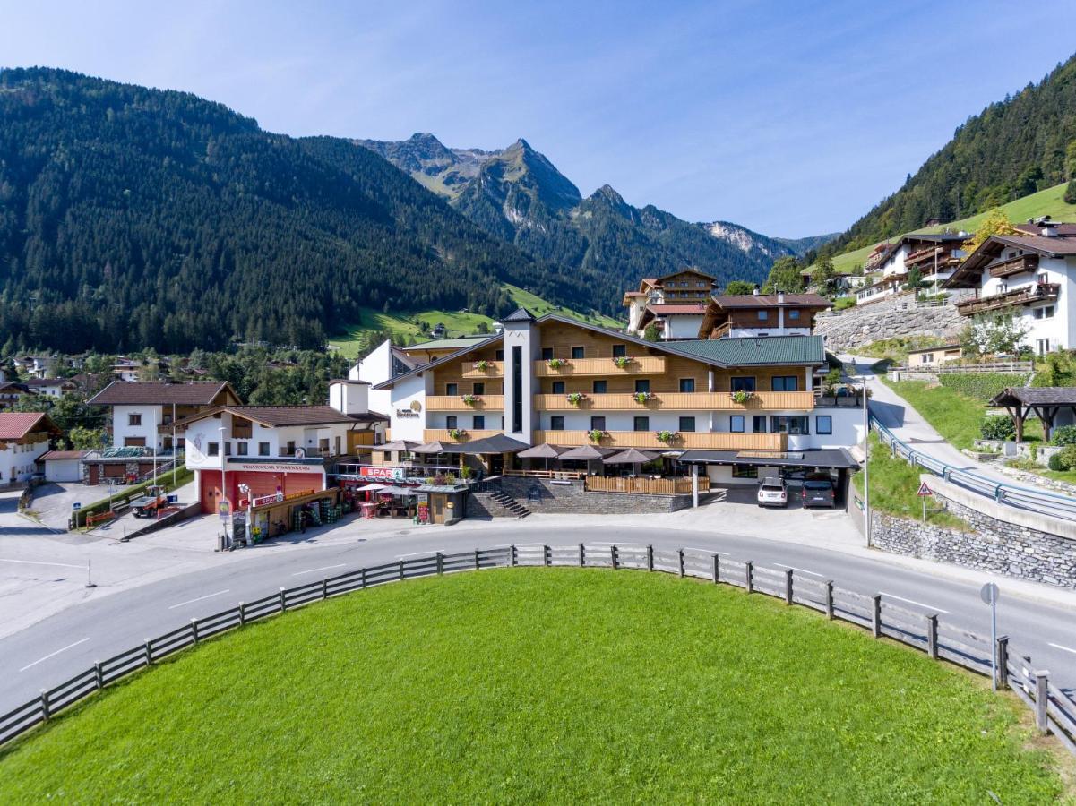 Hotel Panorama Finkenberg Exterior photo
